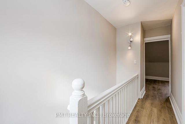 upper - 25 Sandford Ave, House semidetached with 2 bedrooms, 1 bathrooms and 0 parking in Toronto ON | Image 3