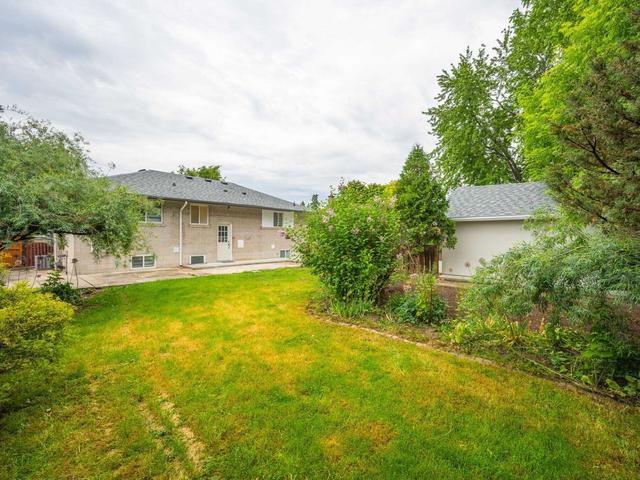 372 Highside Dr, House detached with 3 bedrooms, 3 bathrooms and 8 parking in Milton ON | Image 17