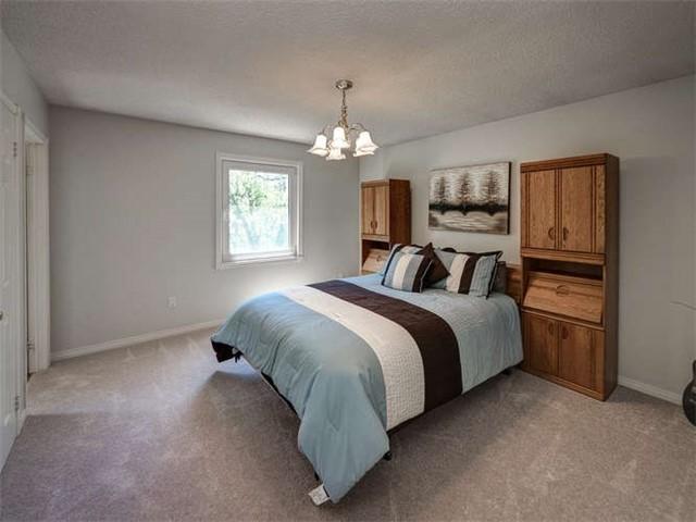 14361 Leslie St, House detached with 4 bedrooms, 3 bathrooms and 12 parking in Aurora ON | Image 14