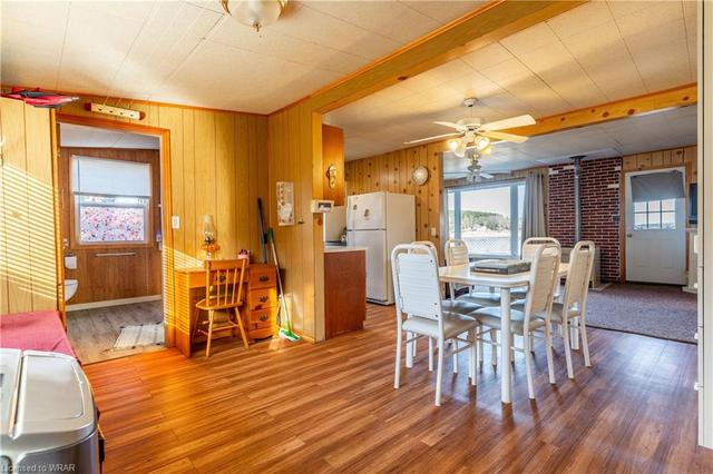 894 Road 9 W, House detached with 3 bedrooms, 1 bathrooms and 11 parking in Mapleton ON | Image 32