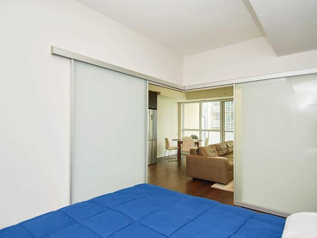 1202 - 51 East Liberty St, Condo with 1 bedrooms, 1 bathrooms and 1 parking in Toronto ON | Image 5