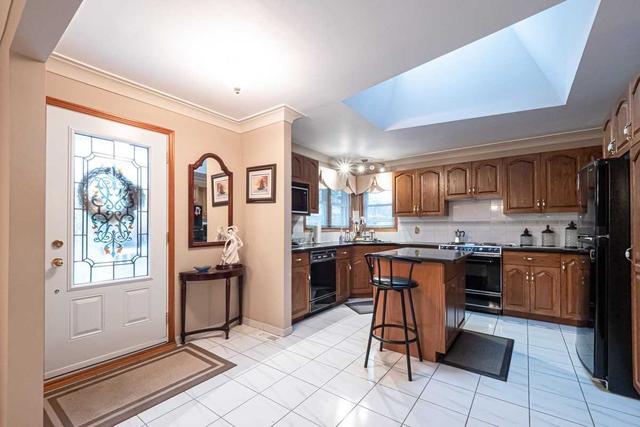 130 West 28th St, House detached with 5 bedrooms, 3 bathrooms and 6 parking in Hamilton ON | Image 36