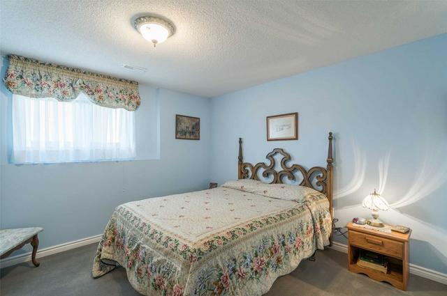 45 Logie St, House detached with 1 bedrooms, 3 bathrooms and 4 parking in Kawartha Lakes ON | Image 24