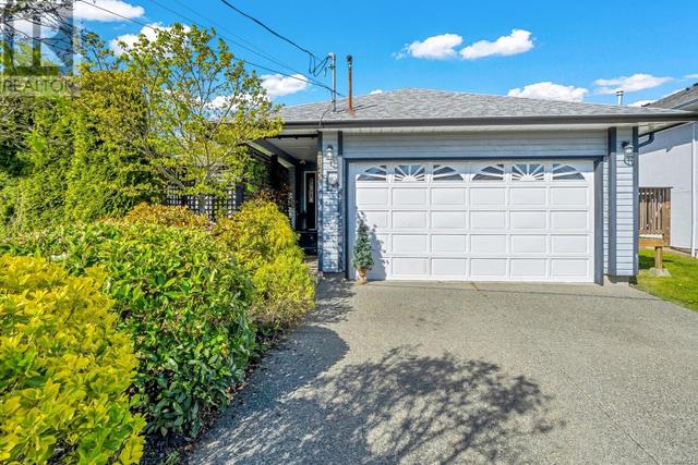 8076 Spinnaker Dr, House detached with 3 bedrooms, 3 bathrooms and 3 parking in North Cowichan BC | Image 47
