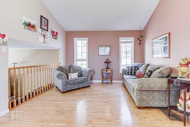 16 Hunter Rd, House detached with 3 bedrooms, 2 bathrooms and 2 parking in Orangeville ON | Image 9