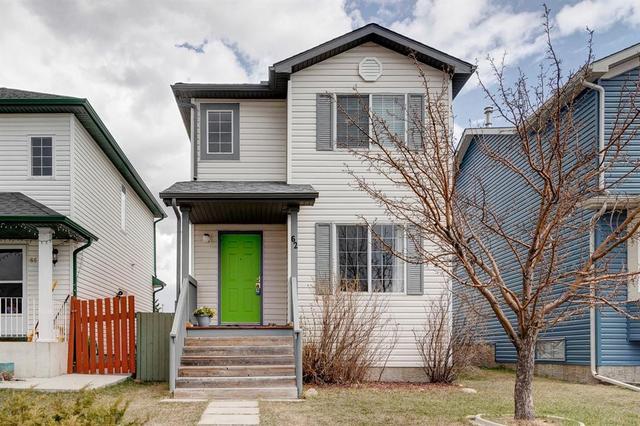 62 Martin Crossing Grove Ne, House detached with 3 bedrooms, 1 bathrooms and 2 parking in Calgary AB | Card Image