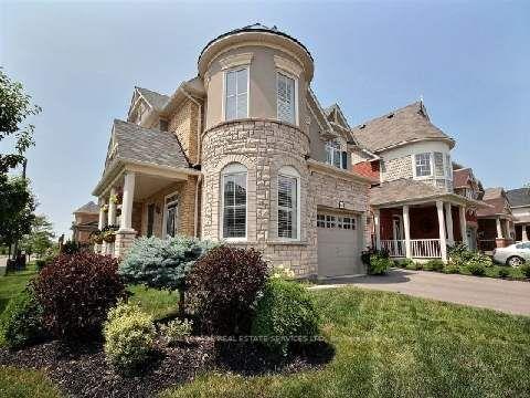 1028 Kelman Crt, House detached with 4 bedrooms, 4 bathrooms and 4 parking in Milton ON | Image 1