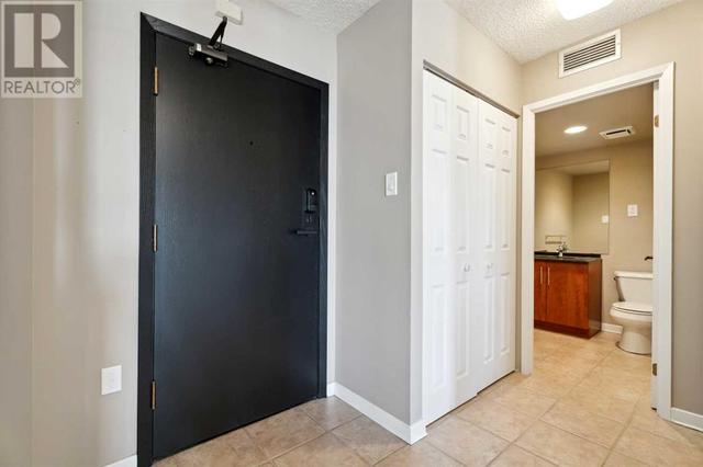 1005, - 1100 8 Avenue Sw, Condo with 1 bedrooms, 1 bathrooms and 1 parking in Calgary AB | Image 23