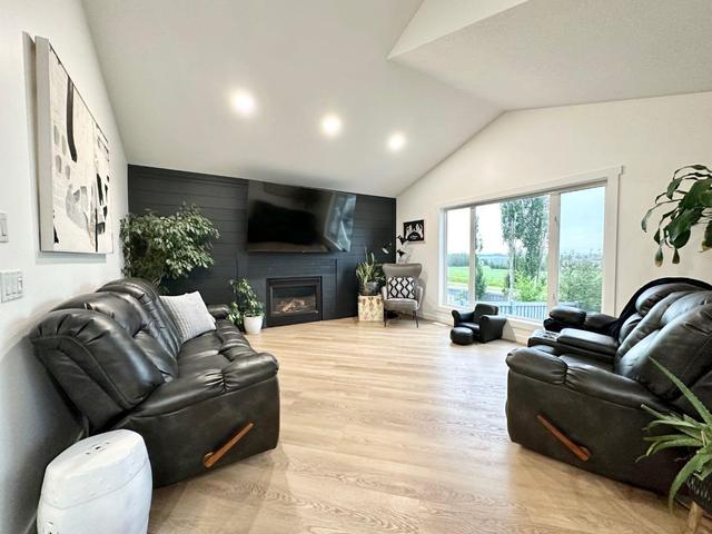11809 88a Street, House detached with 5 bedrooms, 3 bathrooms and 6 parking in Grande Prairie AB | Image 20