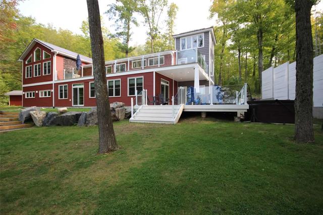1523 Snyder Bay Lane, House detached with 3 bedrooms, 6 bathrooms and 12 parking in North Frontenac ON | Image 12
