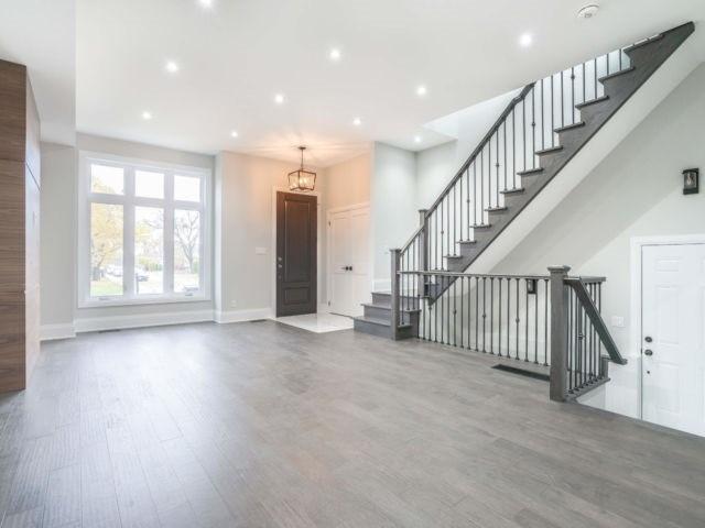 10 Marshall Blvd, House detached with 4 bedrooms, 4 bathrooms and 1 parking in Toronto ON | Image 9