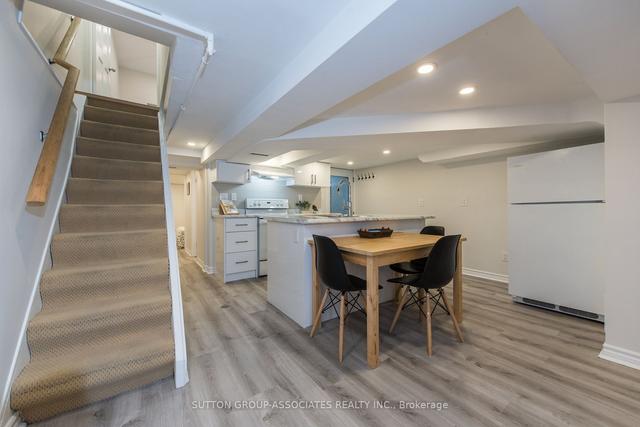 31 Clinton St, House attached with 3 bedrooms, 4 bathrooms and 1.5 parking in Toronto ON | Image 24