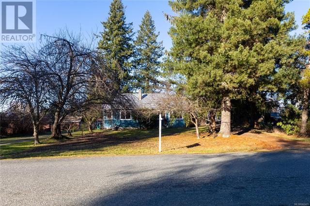 1940 Pengelley Rd, House detached with 2 bedrooms, 1 bathrooms and 10 parking in Campbell River BC | Image 34