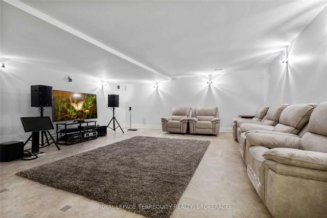 1 Tanvalley Crt, House detached with 4 bedrooms, 6 bathrooms and 8 parking in Toronto ON | Image 28