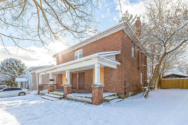 90b Mary St, House semidetached with 3 bedrooms, 1 bathrooms and 1 parking in Barrie ON | Image 5