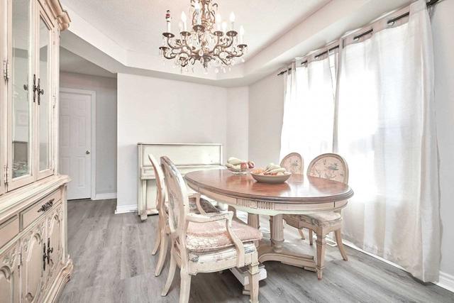98 Knupp Rd, House detached with 4 bedrooms, 3 bathrooms and 6 parking in Barrie ON | Image 5