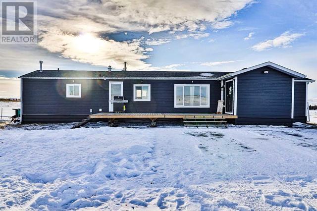 251079 Twp Rd 23a, House other with 3 bedrooms, 2 bathrooms and null parking in Cardston County AB | Image 2