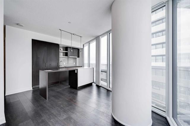 3902 - 88 Harbour St, Condo with 1 bedrooms, 1 bathrooms and 0 parking in Toronto ON | Image 18