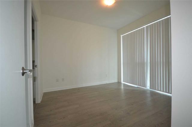 1401 - 11 Bogert Ave, Condo with 1 bedrooms, 2 bathrooms and 1 parking in Toronto ON | Image 14