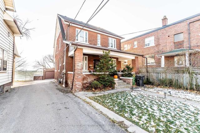 2707 Lake Shore Blvd W, House detached with 4 bedrooms, 4 bathrooms and 6 parking in Toronto ON | Image 1