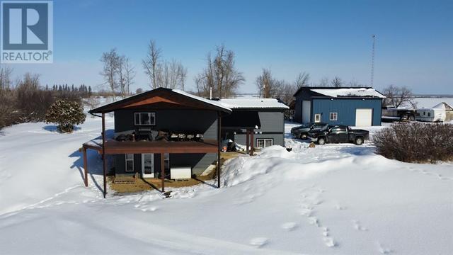 225041 690, House detached with 5 bedrooms, 3 bathrooms and 15 parking in Northern Lights County AB | Image 7
