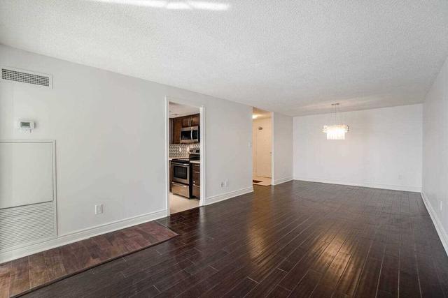 1506 - 350 Webb Dr, Condo with 2 bedrooms, 2 bathrooms and 2 parking in Mississauga ON | Image 3