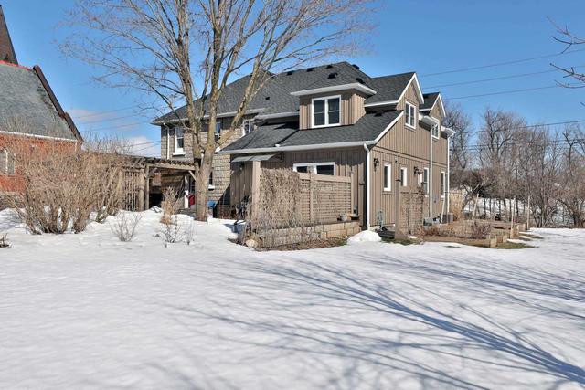 122 Main St N, House detached with 3 bedrooms, 3 bathrooms and 10 parking in Milton ON | Image 32