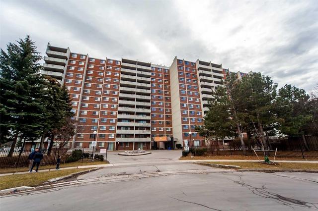 304 - 10 Stonehill Crt, Condo with 3 bedrooms, 2 bathrooms and 1 parking in Toronto ON | Image 1