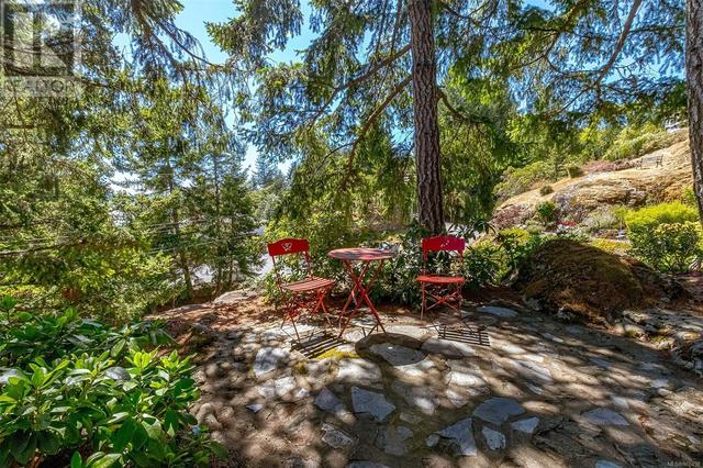 2281 Henlyn Dr, House detached with 3 bedrooms, 2 bathrooms and 3 parking in Sooke BC | Image 65