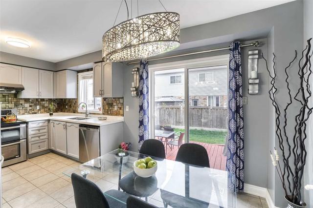 395 Hobbs Cres, House attached with 3 bedrooms, 3 bathrooms and 2 parking in Milton ON | Image 38