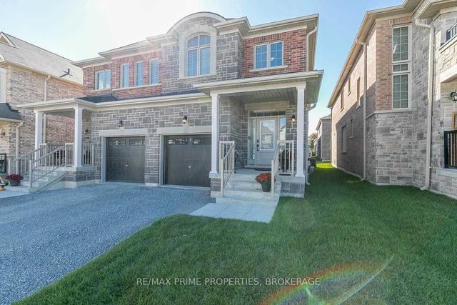 26 Frederick Taylor Way, House semidetached with 3 bedrooms, 3 bathrooms and 3 parking in East Gwillimbury ON | Image 1
