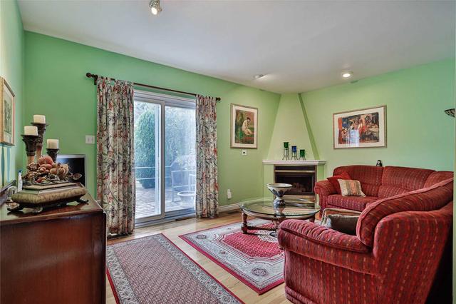 151 Strathnairn Ave, House detached with 4 bedrooms, 4 bathrooms and 3 parking in Toronto ON | Image 2