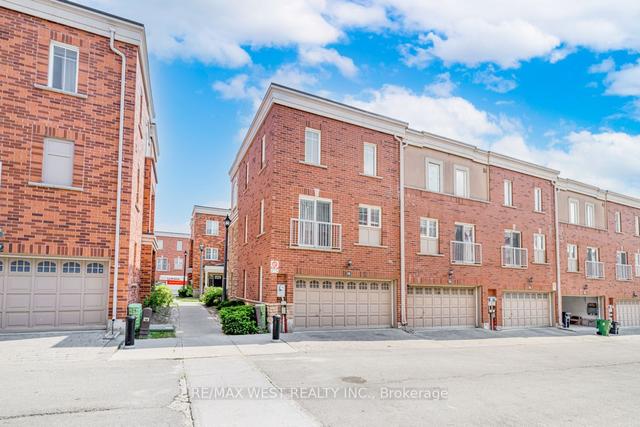 th18 - 375 Cook Rd, Townhouse with 3 bedrooms, 2 bathrooms and 3 parking in Toronto ON | Image 21