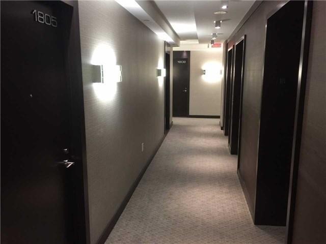 1805 - 9 Valhalla Inn Rd, Condo with 1 bedrooms, 1 bathrooms and 1 parking in Toronto ON | Image 6