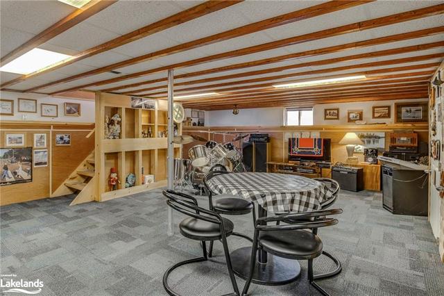 659 Honey Harbour Road, House detached with 2 bedrooms, 1 bathrooms and 6 parking in Georgian Bay ON | Image 17