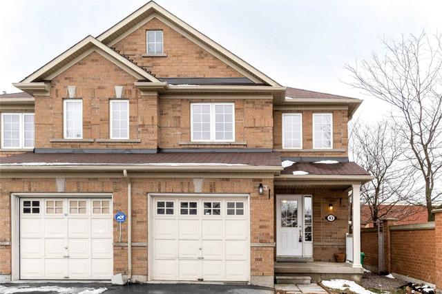 43 Kintyre St, House semidetached with 4 bedrooms, 3 bathrooms and 3 parking in Brampton ON | Image 1