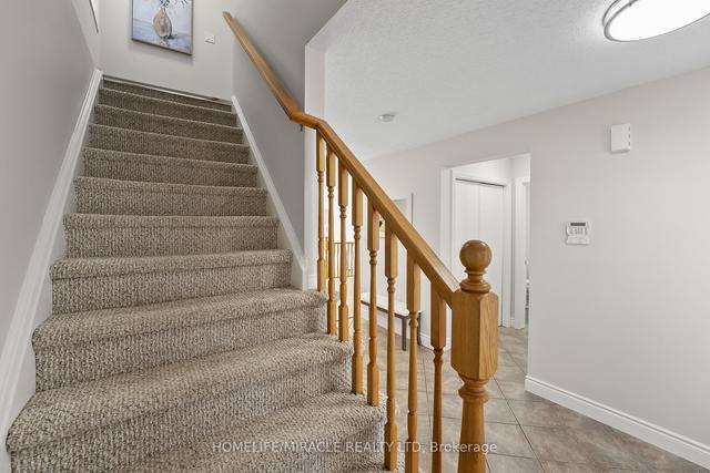 72 Chrysler Cres, House detached with 3 bedrooms, 3 bathrooms and 3 parking in Cambridge ON | Image 13