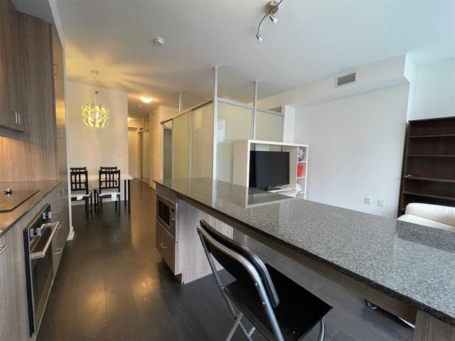 1710 - 426 University Ave, Condo with 1 bedrooms, 1 bathrooms and 0 parking in Toronto ON | Image 16