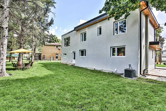 12 Stonedene Blvd, House detached with 5 bedrooms, 5 bathrooms and 6 parking in Toronto ON | Image 33