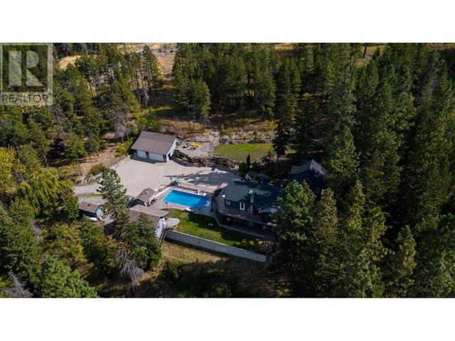4444 June Springs Road, House detached with 5 bedrooms, 4 bathrooms and 12 parking in Central Okanagan BC | Image 9