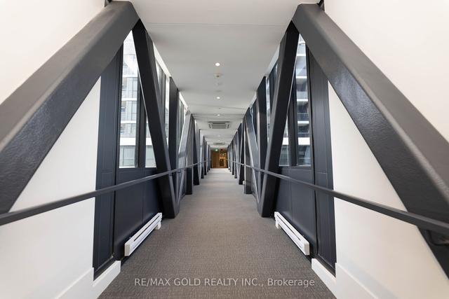 621 - 10 Gibbs St, Condo with 2 bedrooms, 2 bathrooms and 1 parking in Toronto ON | Image 22