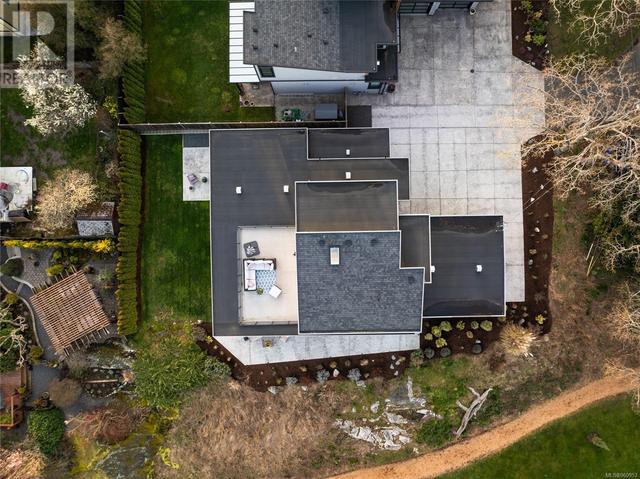 Aerial view of property | Image 40