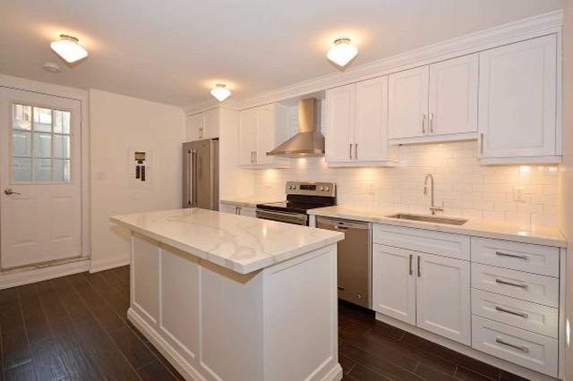 82 Roncesvalles Ave, House detached with 8 bedrooms, 6 bathrooms and 0 parking in Toronto ON | Image 27
