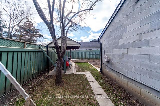 187 Cameron Ave, House detached with 2 bedrooms, 2 bathrooms and 4 parking in Toronto ON | Image 26