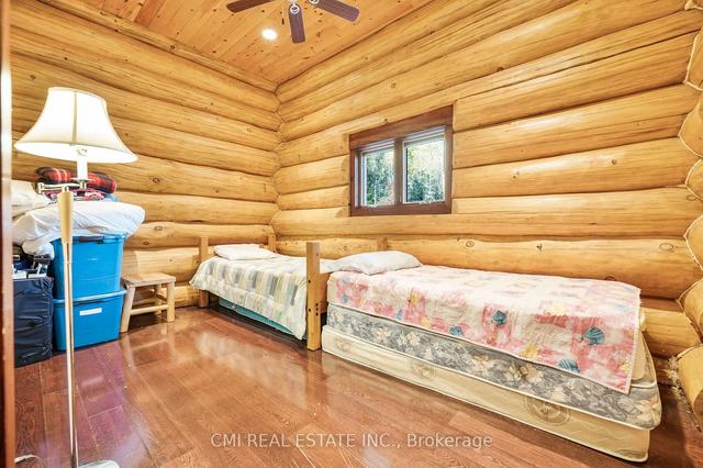 240 Kanichee Mine Rd, House detached with 9 bedrooms, 6 bathrooms and 6 parking in Temagami ON | Image 5