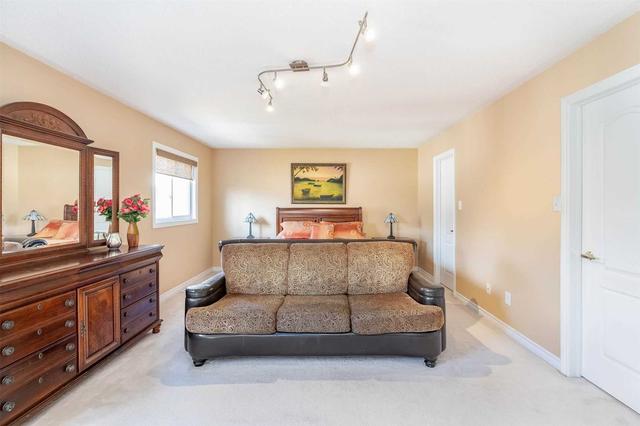 34 Saxon Rd, House detached with 4 bedrooms, 3 bathrooms and 7 parking in Barrie ON | Image 10