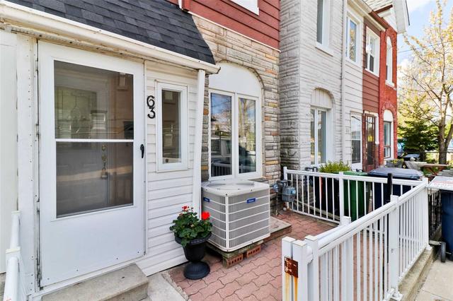 63 Shirley St, House attached with 3 bedrooms, 2 bathrooms and 0 parking in Toronto ON | Image 23