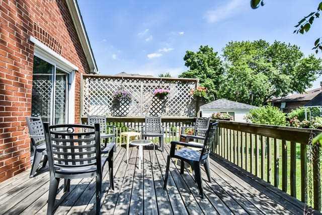 15 Pavillion St, House detached with 3 bedrooms, 2 bathrooms and 2 parking in Markham ON | Image 18