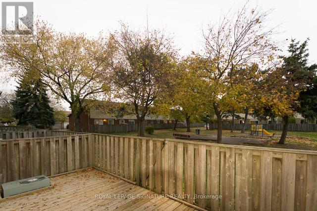 9 - 100 Quigley Rd, Townhouse with 3 bedrooms, 2 bathrooms and 2 parking in Hamilton ON | Image 21