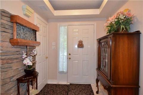 19 Pine St, House detached with 4 bedrooms, 3 bathrooms and 4 parking in St. Catharines ON | Image 6